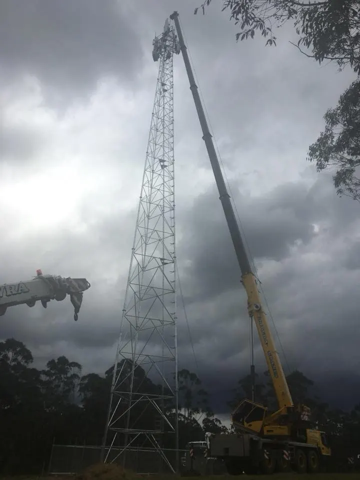 Rigging a lift on site